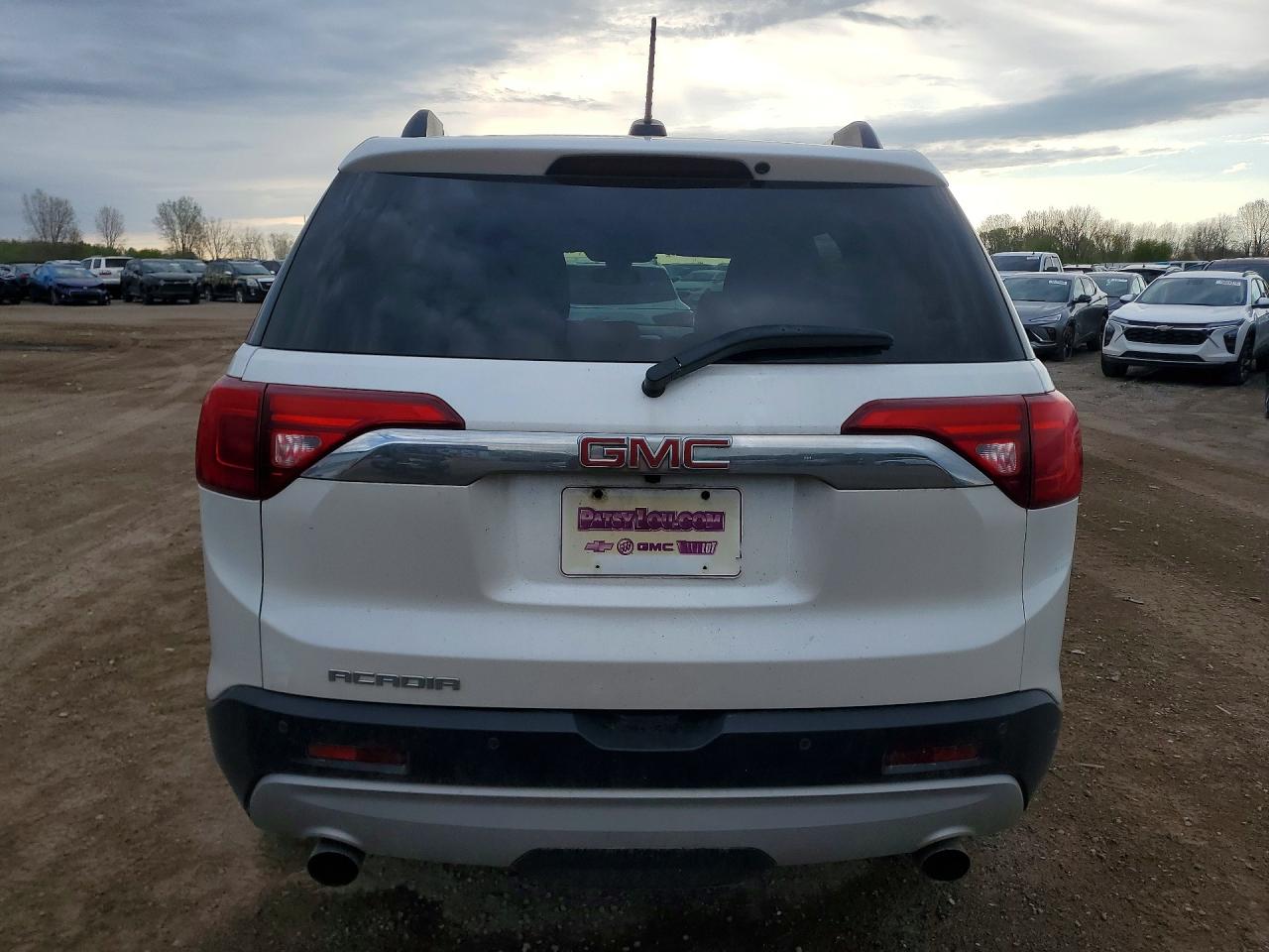 GMC Acadia Slt-2