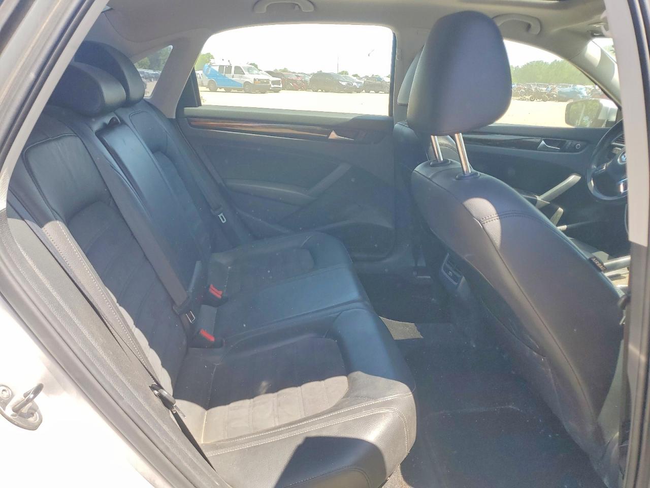 Volkswagen Passat Sel