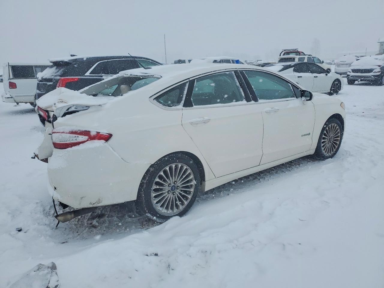 Ford Fusion Titanium Hev