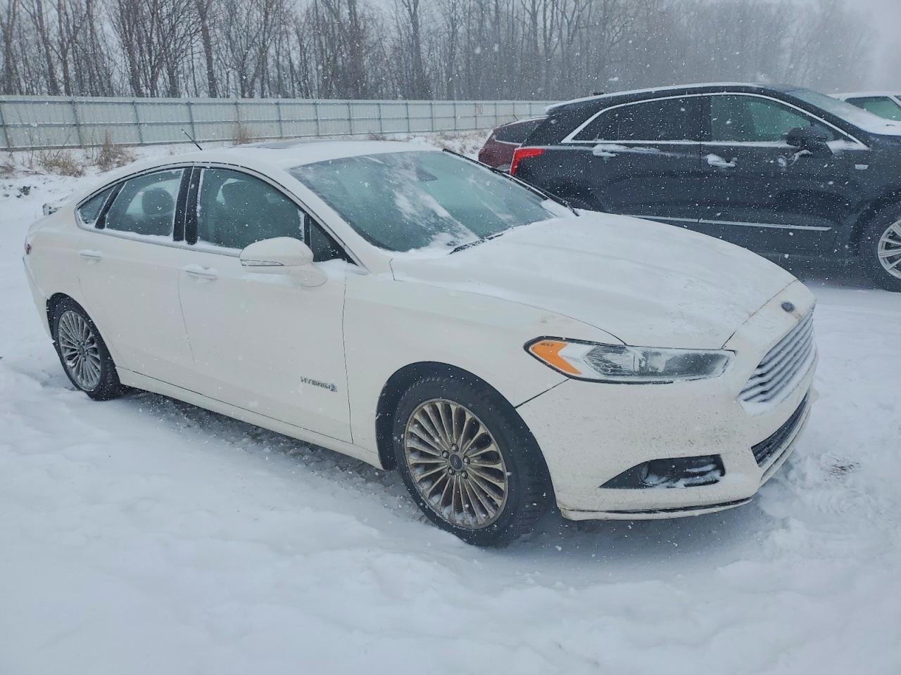 Ford Fusion Titanium Hev