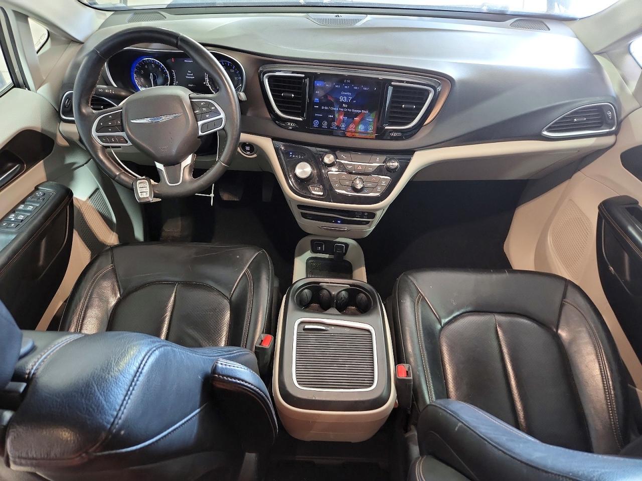 Chrysler Pacifica Touring L Plus