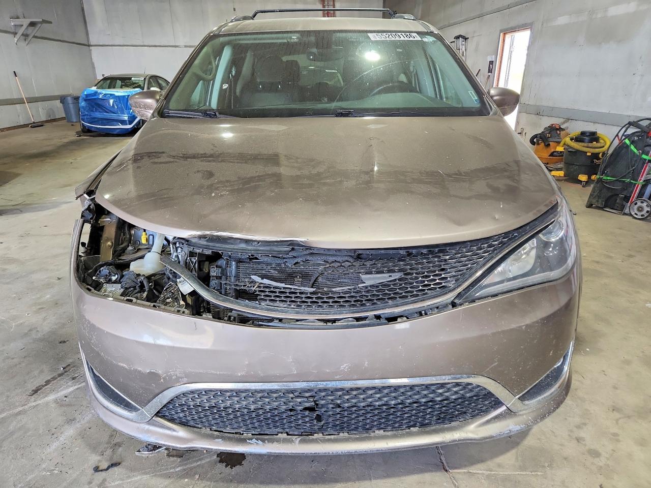 Chrysler Pacifica Touring L Plus