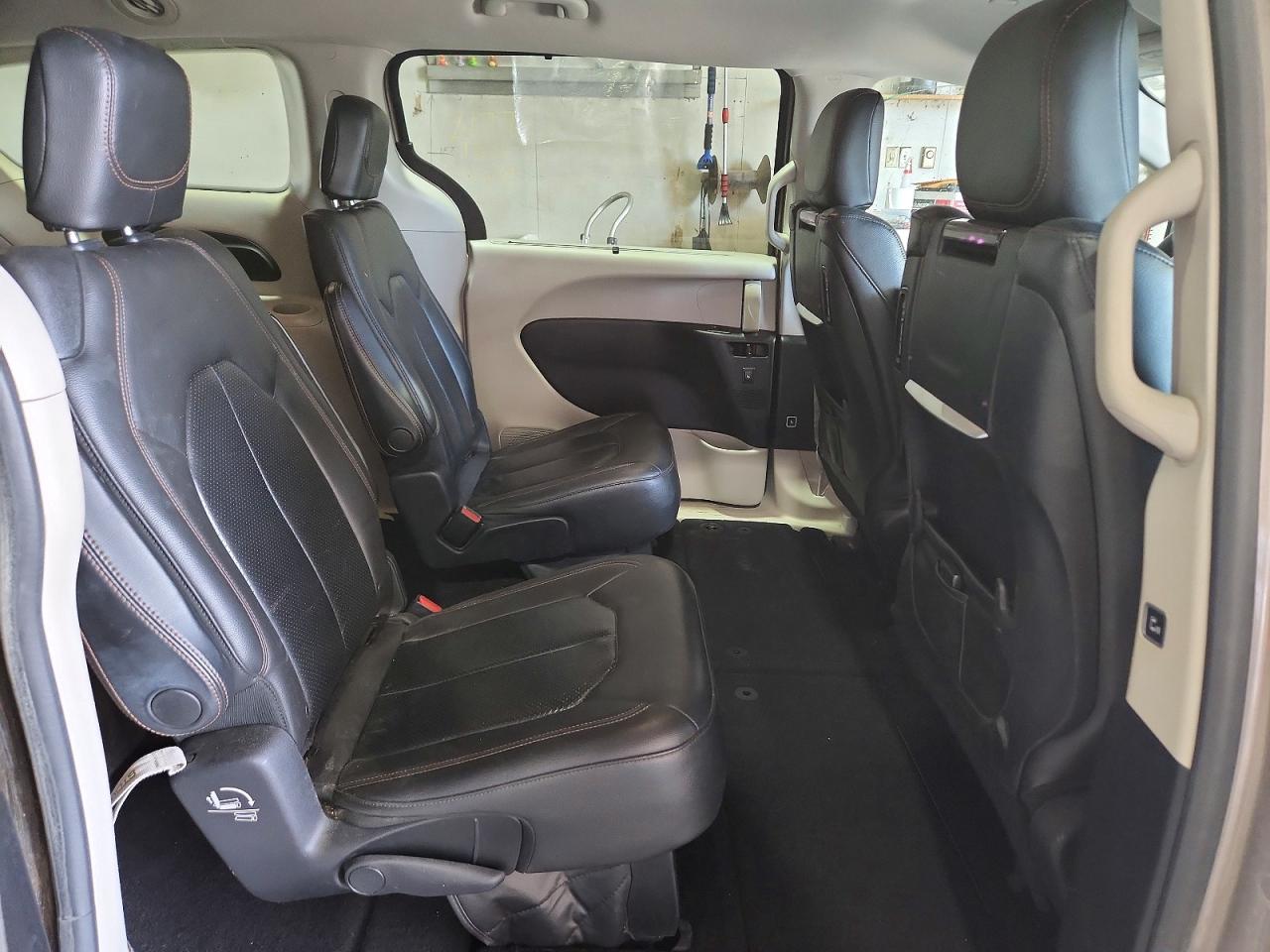 Chrysler Pacifica Touring L Plus