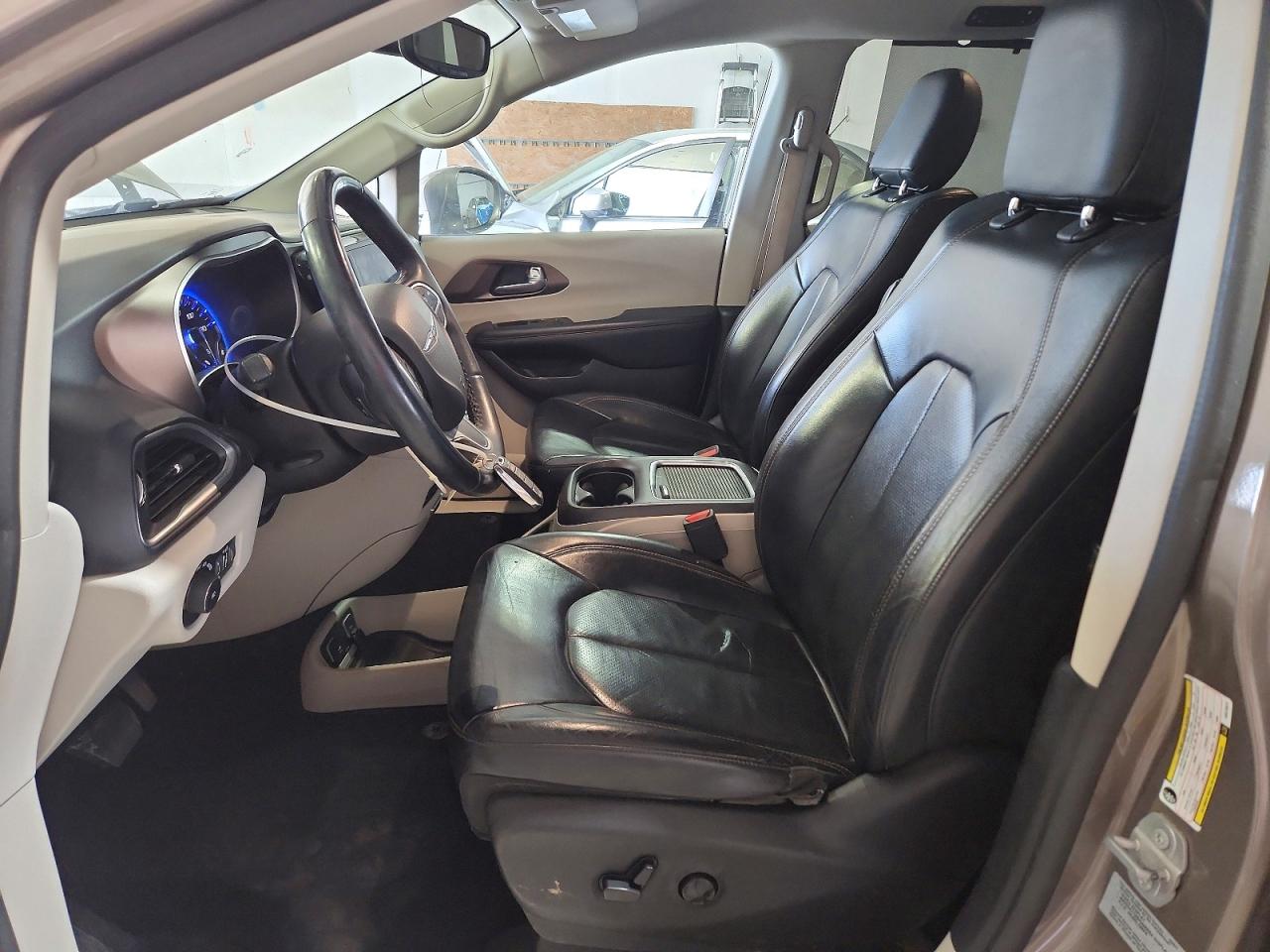 Chrysler Pacifica Touring L Plus