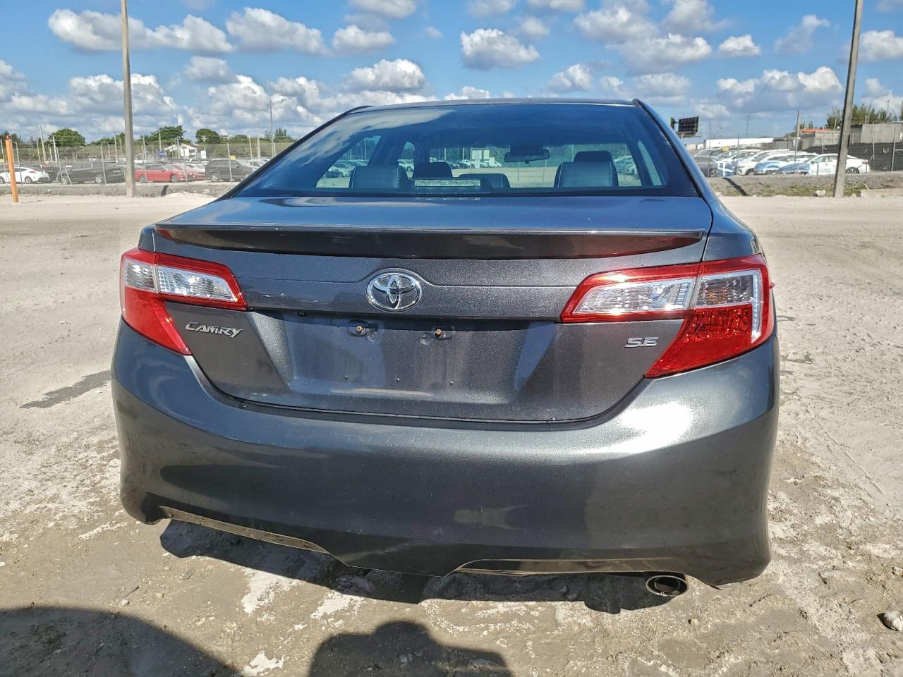 Toyota Camry L