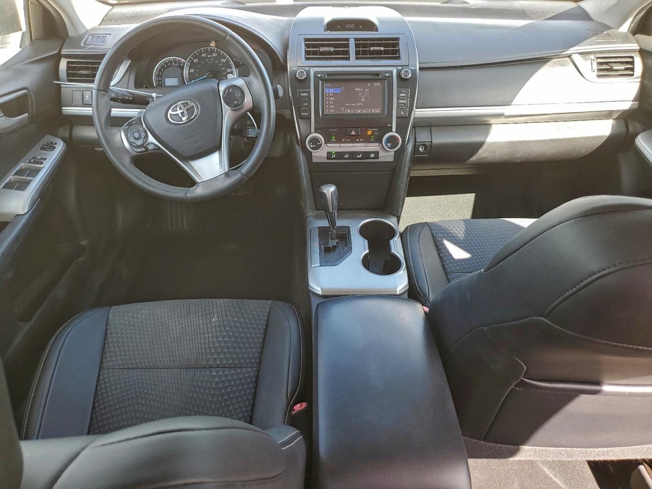 Toyota Camry L