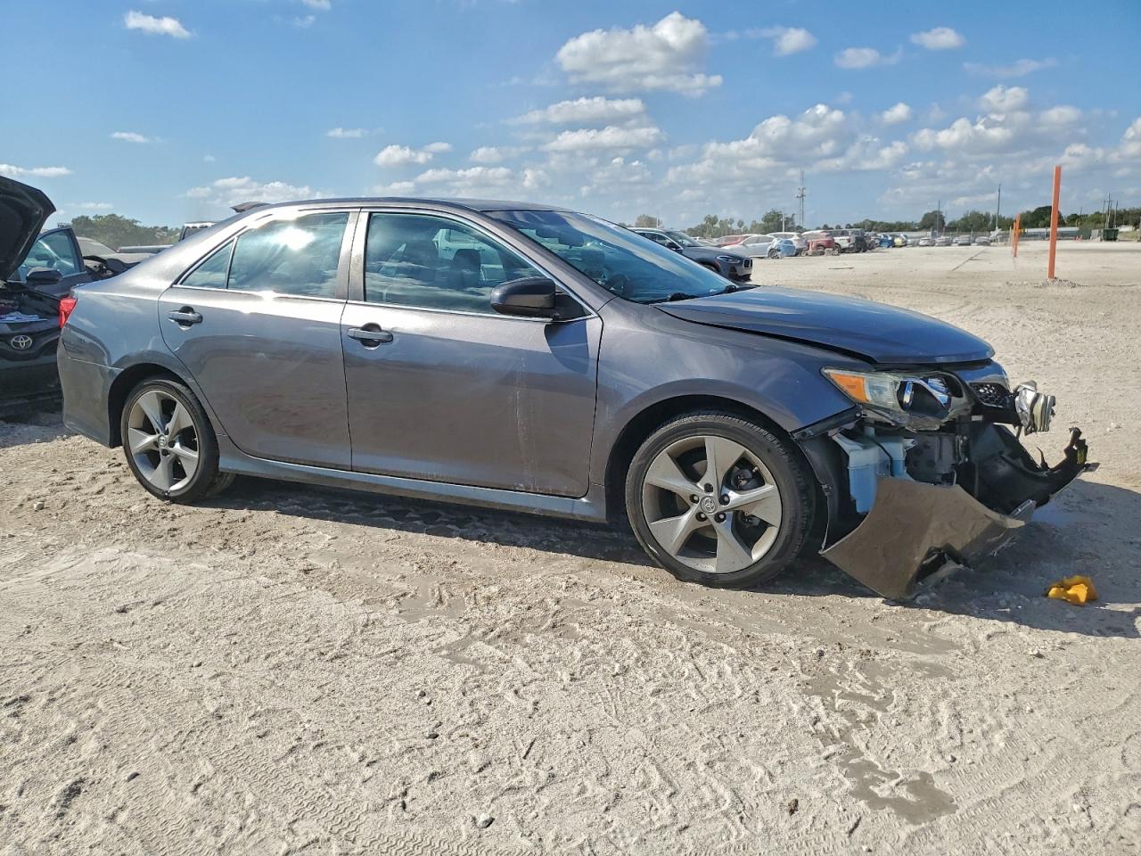 Toyota Camry L