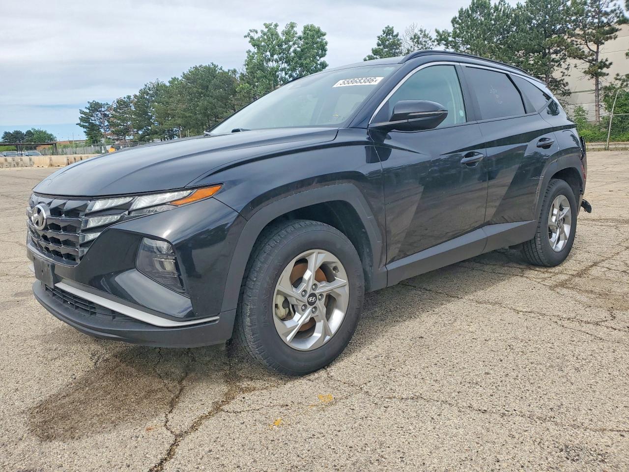 Salvage Hyundai TUCSON Image
