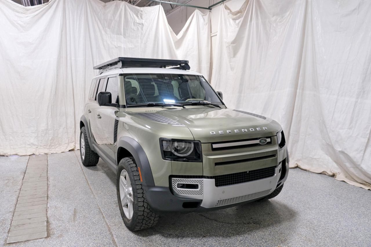 Salvage Land Rover Defender Image