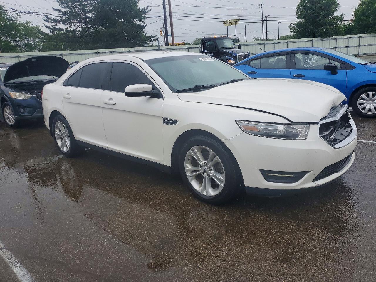 Ford Taurus Sel