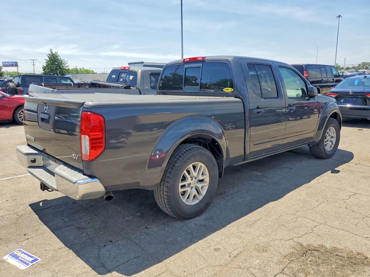 Nissan Frontier Sv
