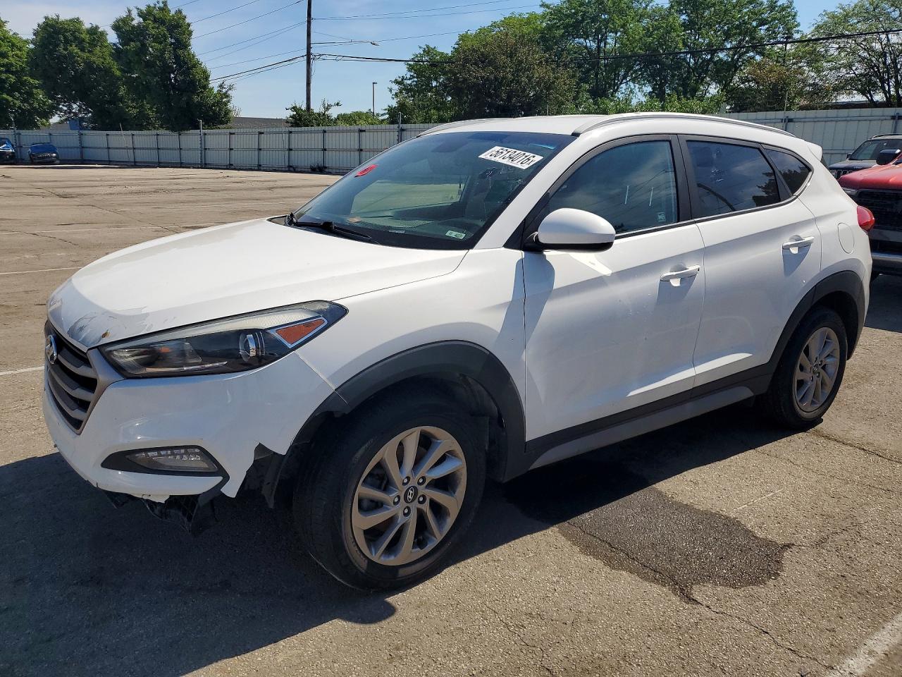 Salvage Hyundai TUCSON Image