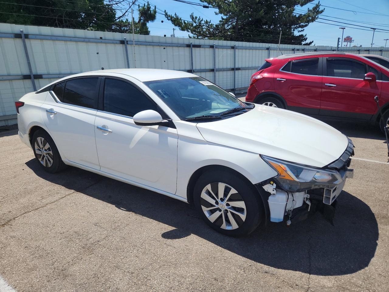 Nissan Altima S