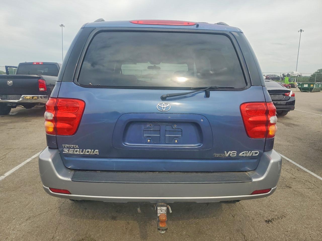 Toyota Sequoia Sr5