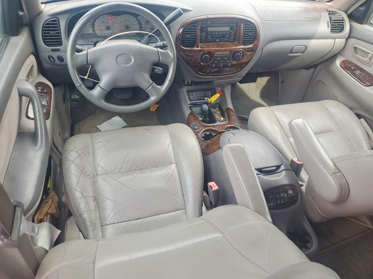 Toyota Sequoia Sr5