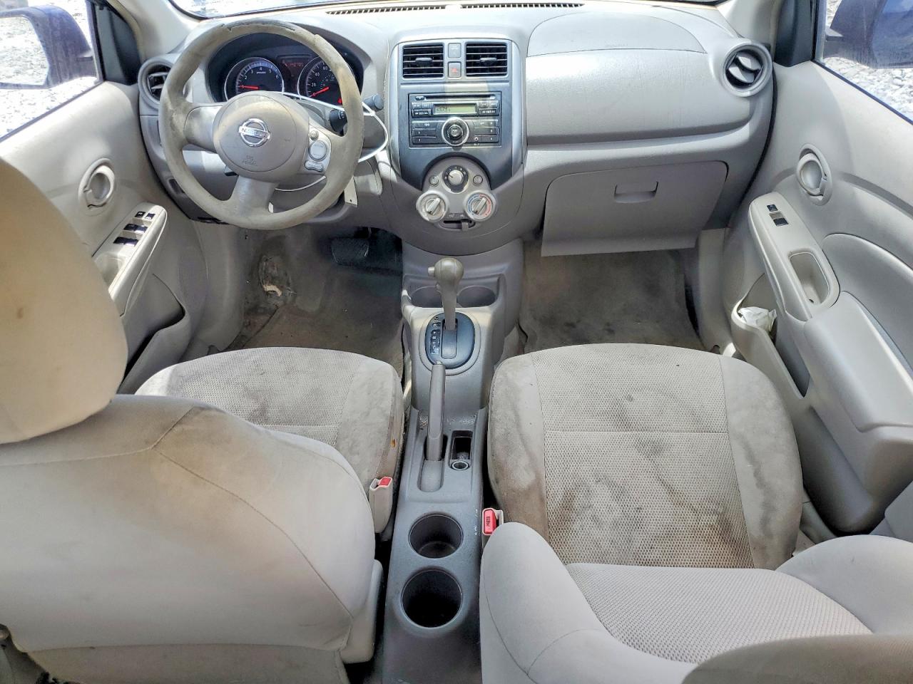 Nissan Versa 1.6 S