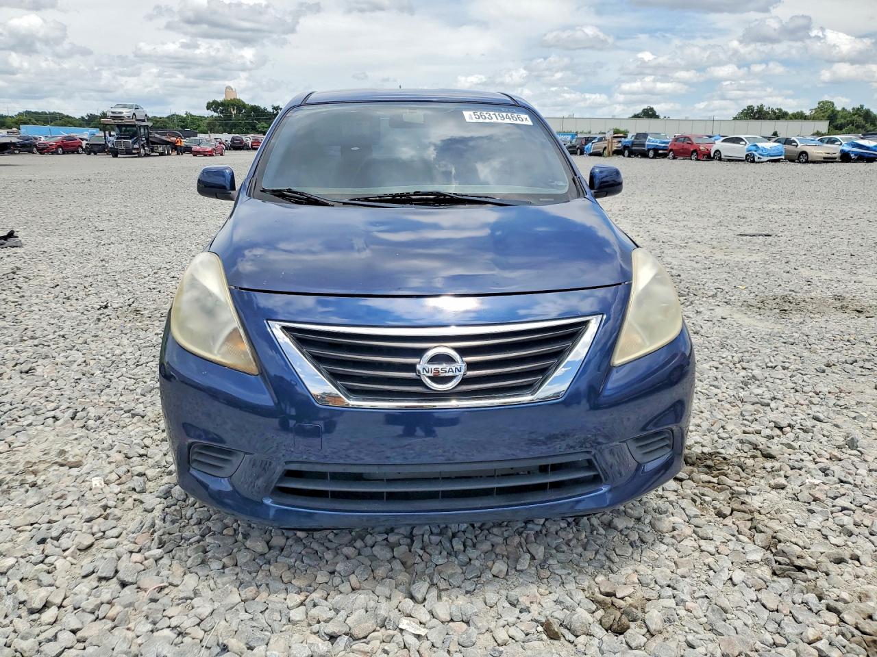Nissan Versa 1.6 S