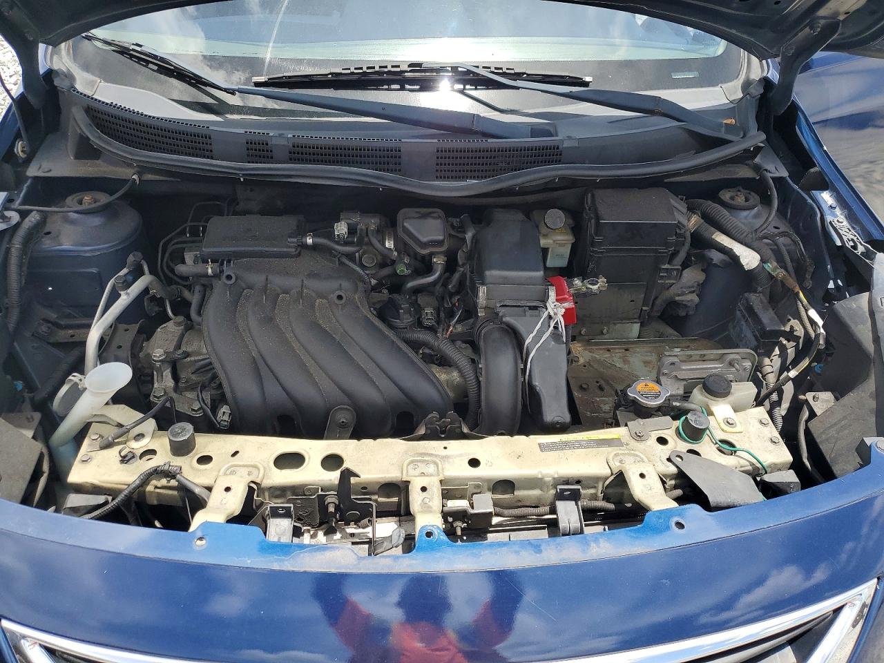 Nissan Versa 1.6 S