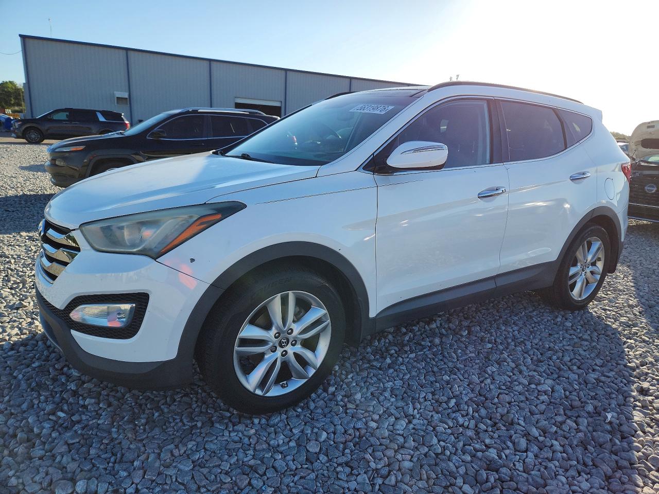 Salvage Hyundai SANTA FE Image