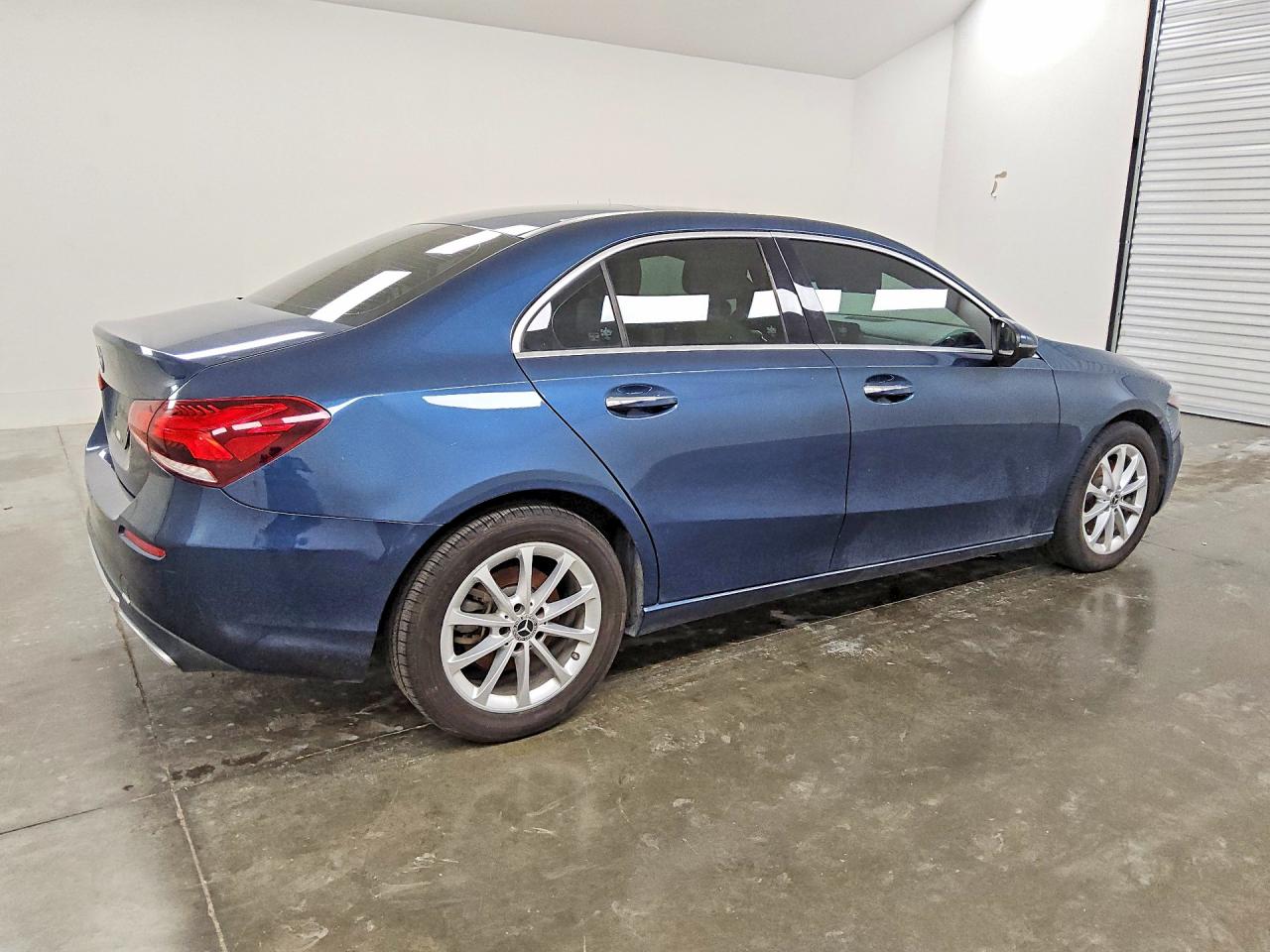 Mercedes-Benz A-Class 220