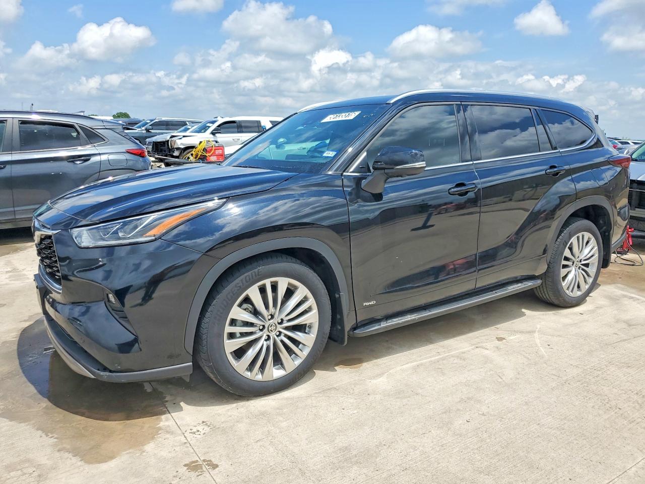 2025 Toyota Highlander