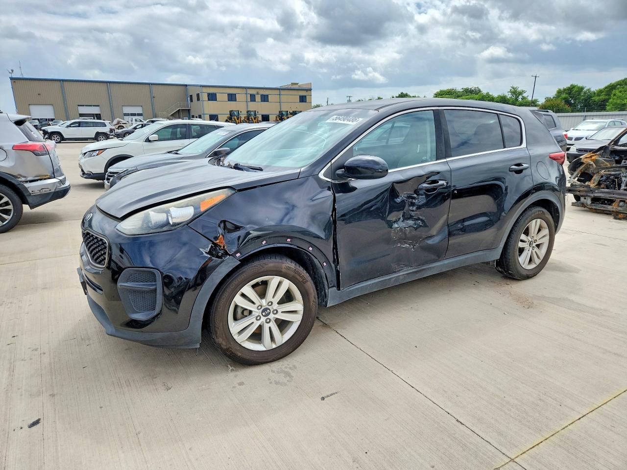 Salvage Kia Sportage Image