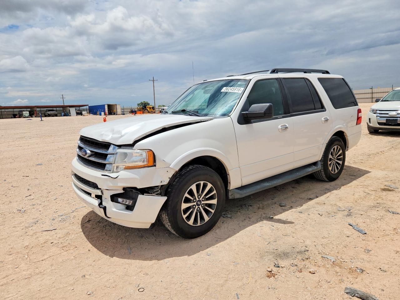 Salvage Ford Expedition Image