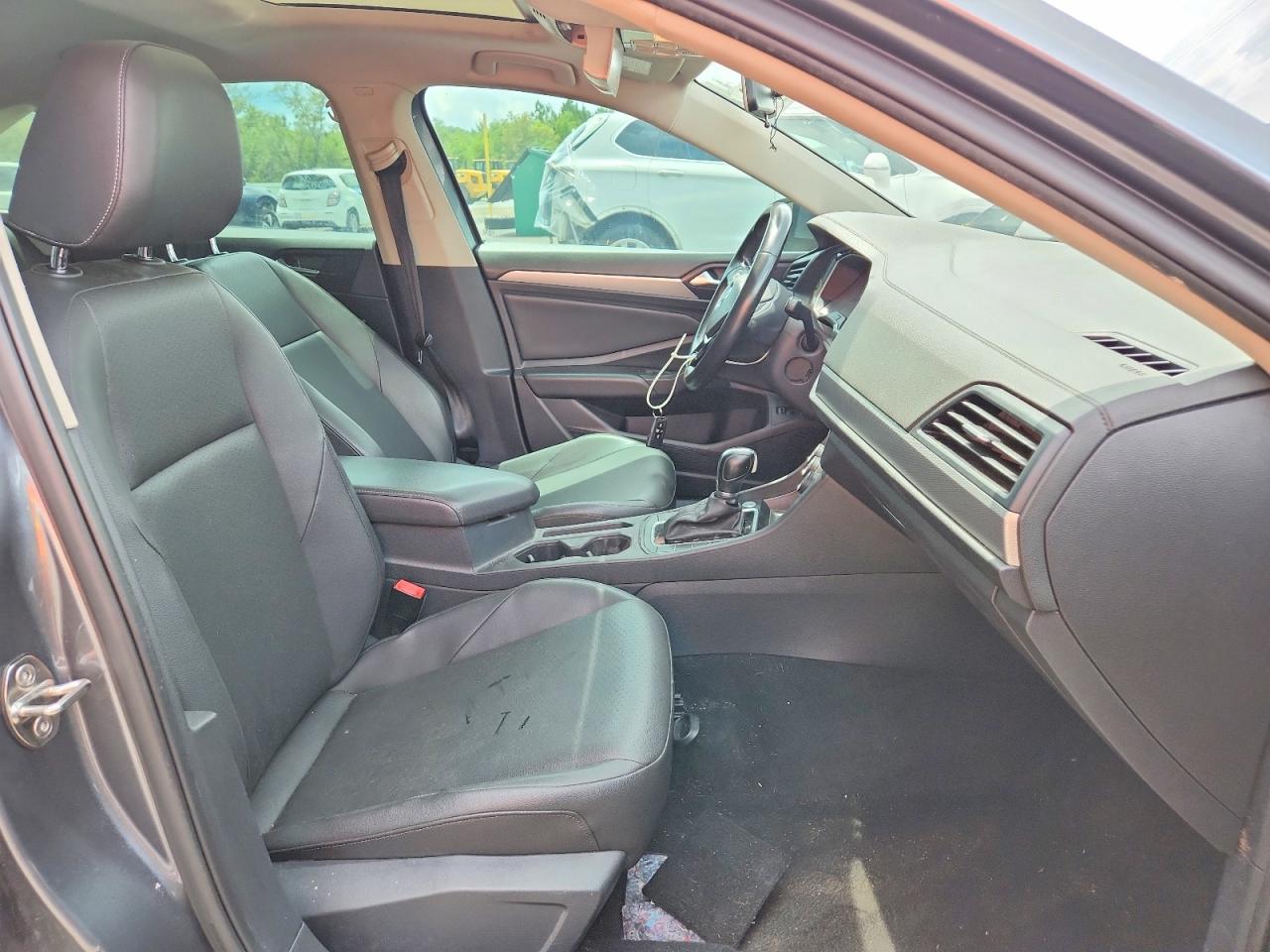 Volkswagen Jetta S