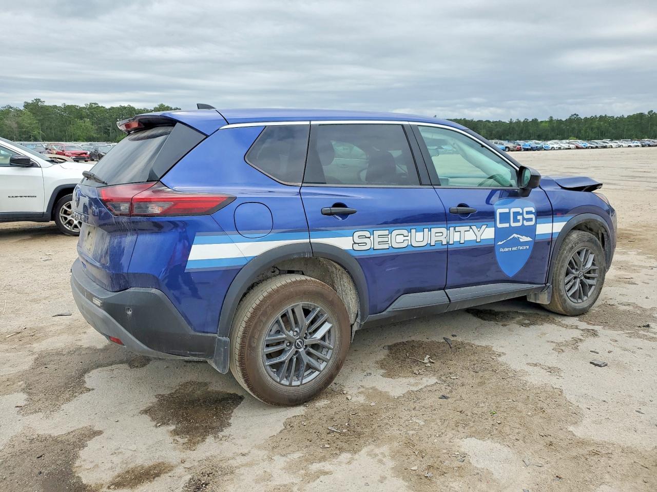 Nissan Rogue S
