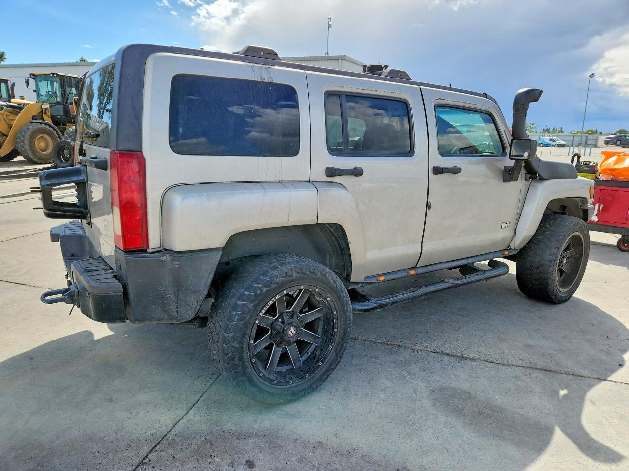 HUMMER H3