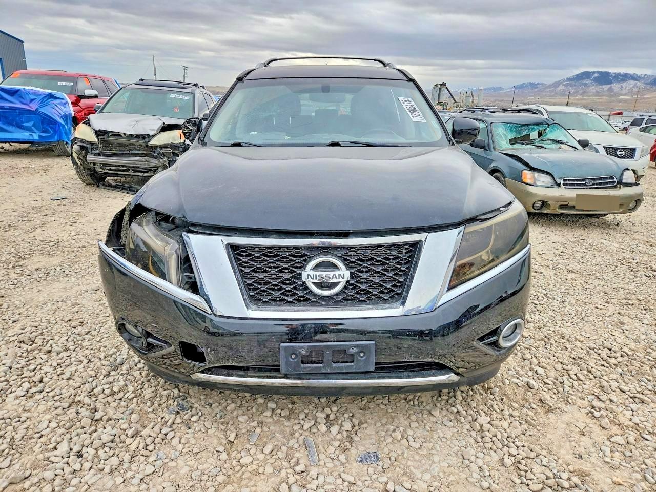 Nissan Pathfinder S