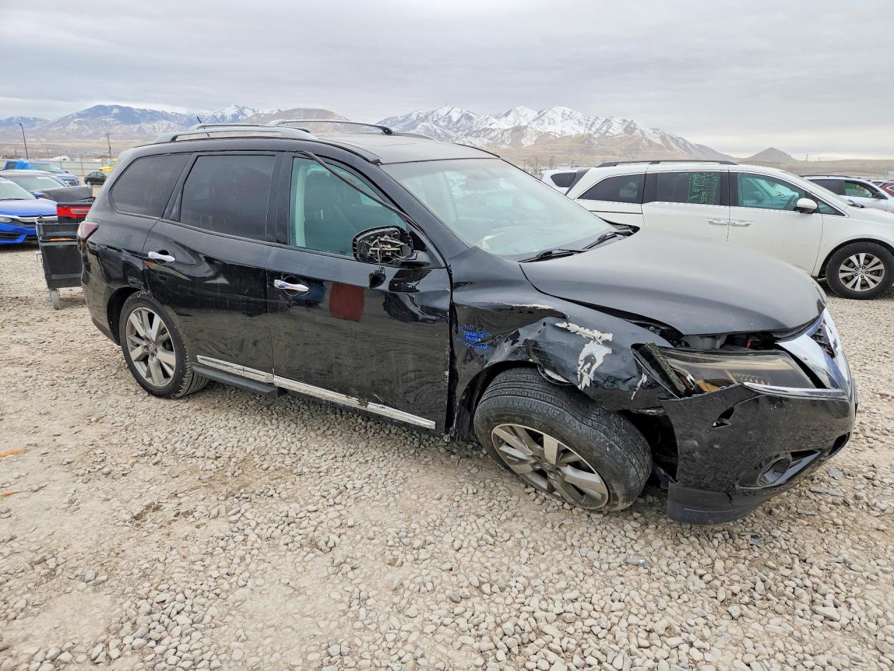 Nissan Pathfinder S