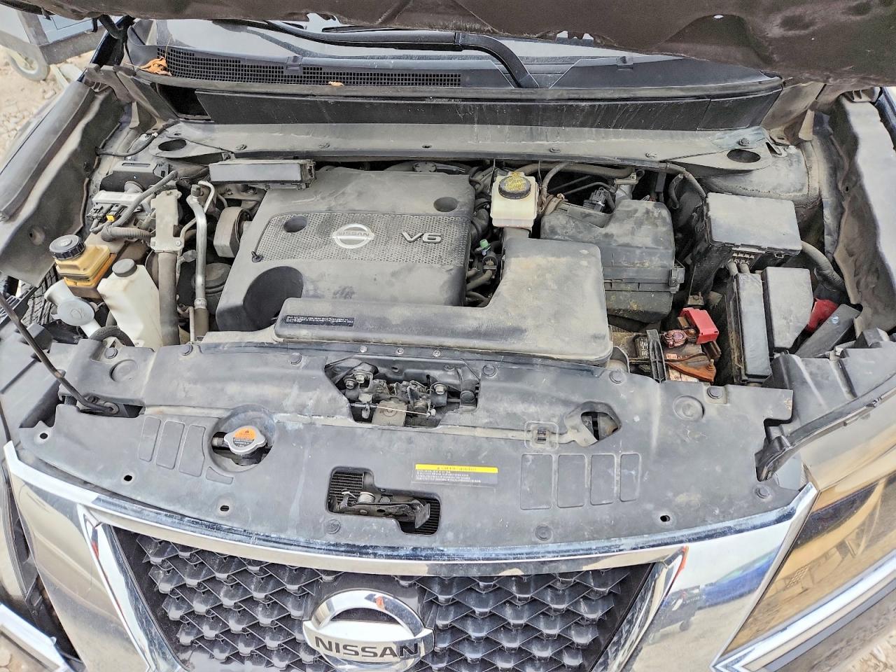 Nissan Pathfinder S