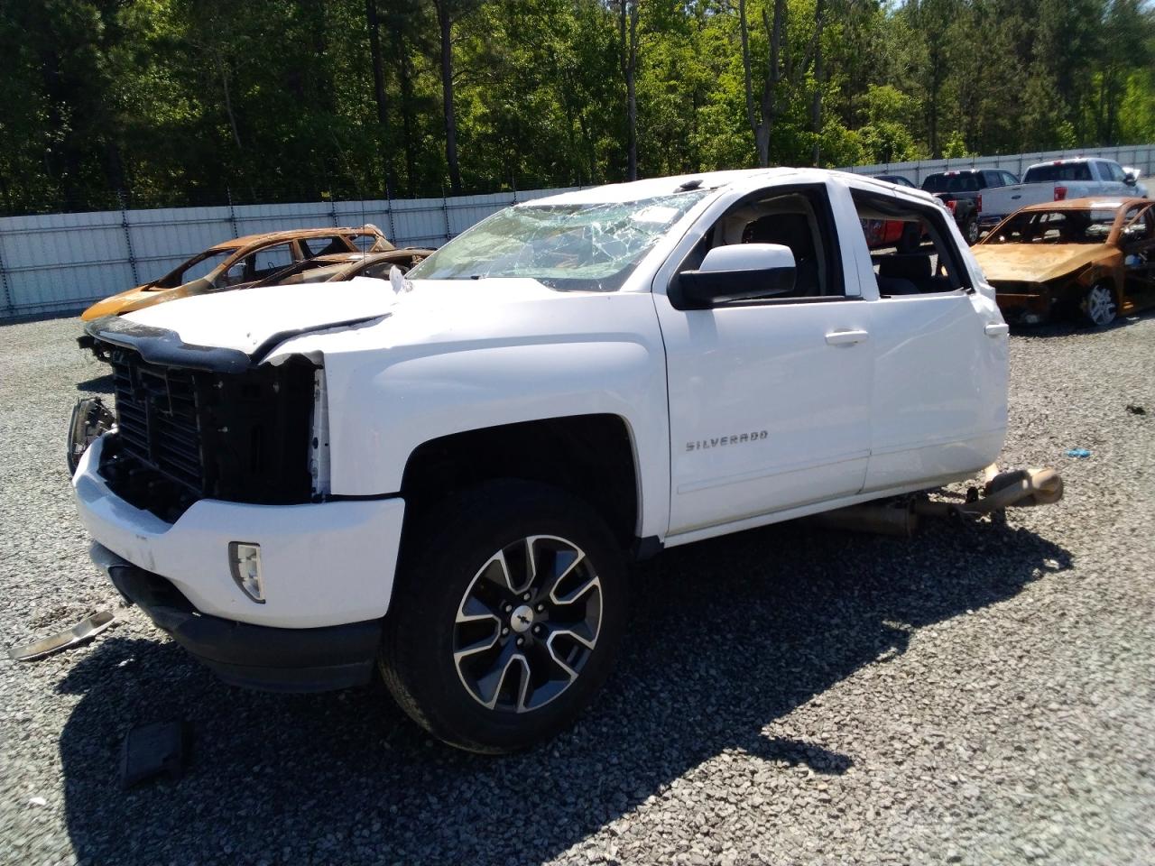 Salvage Chevrolet Silverado Image