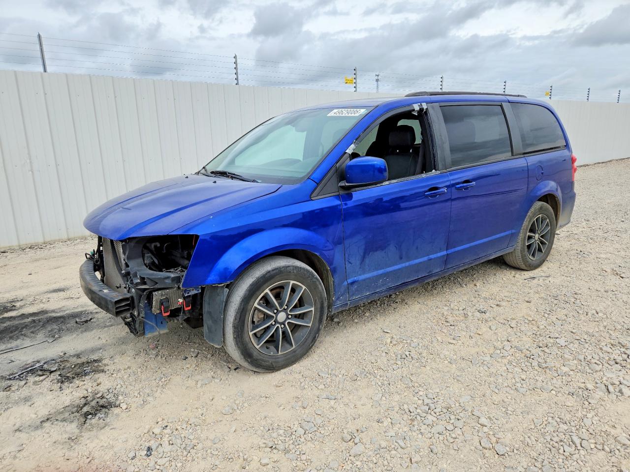 Salvage Dodge Caravan Image