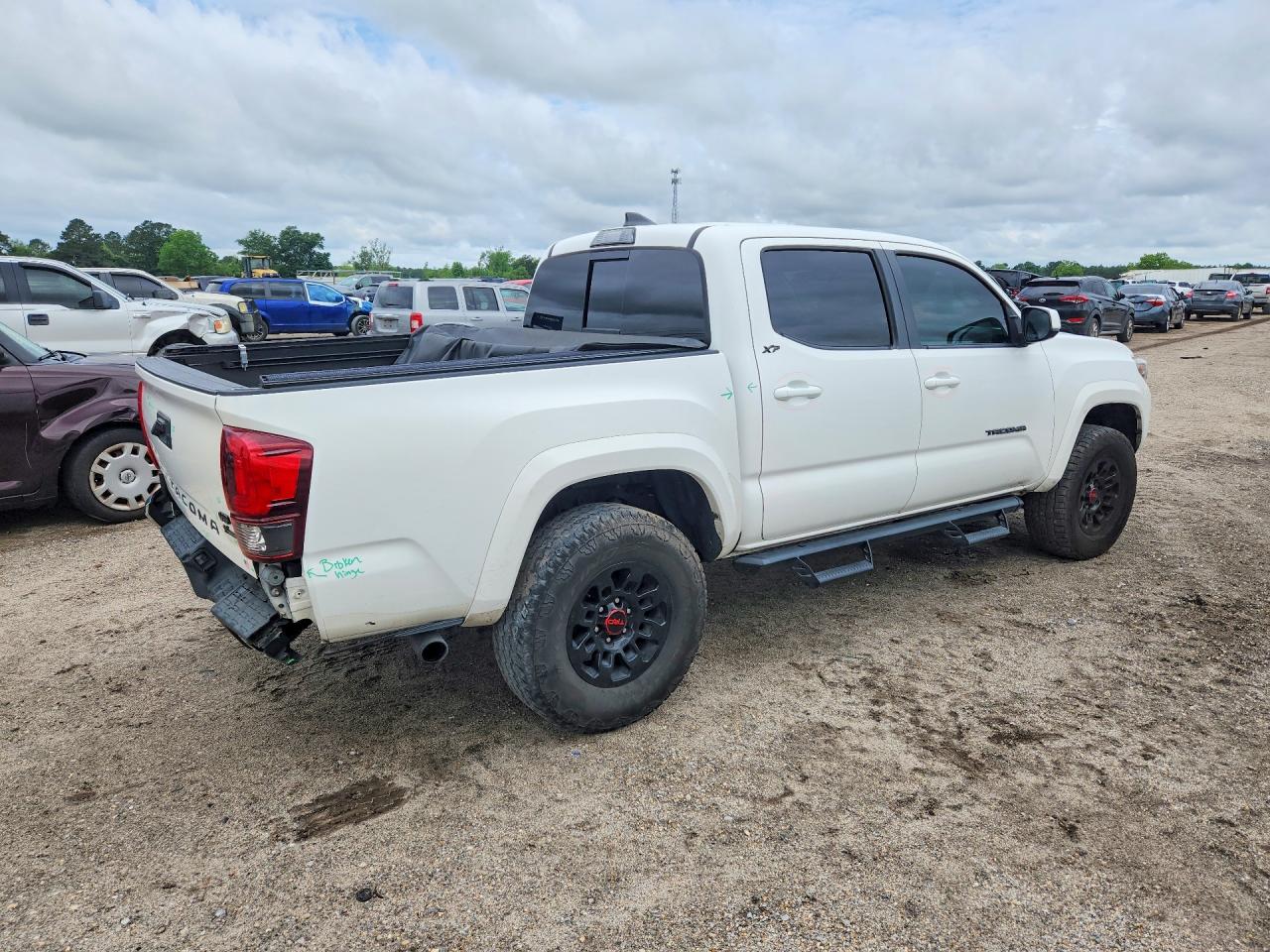Toyota Tacoma Sr5 V6