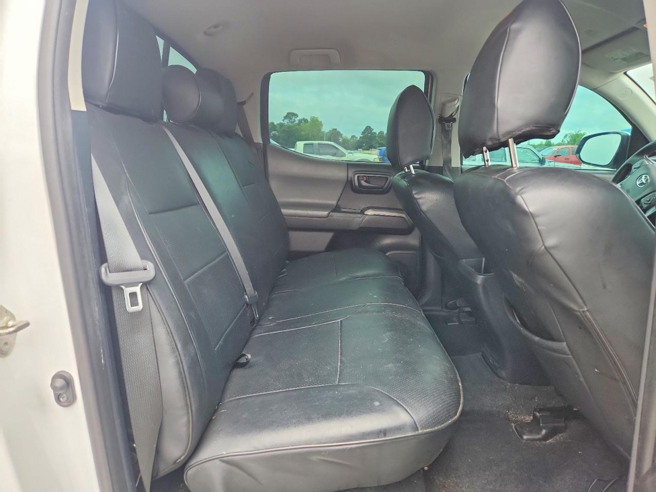 Toyota Tacoma Sr5 V6