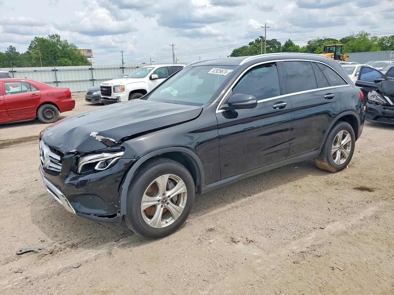 Salvage Mercedes-Benz GLC Image