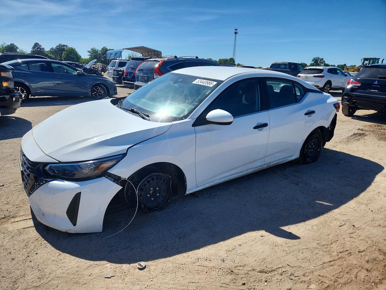 Salvage Nissan Sentra Image