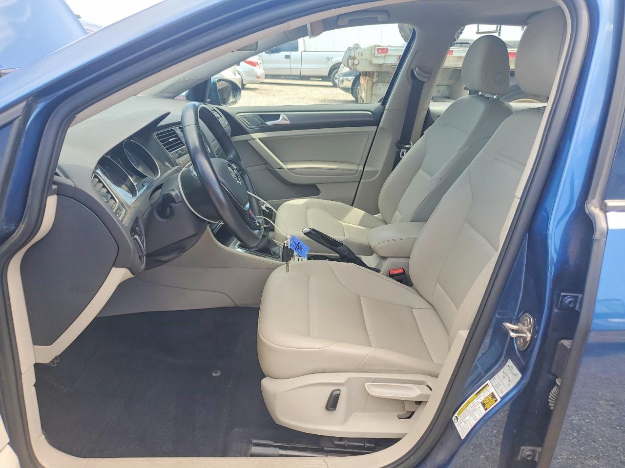 Volkswagen Golf S
