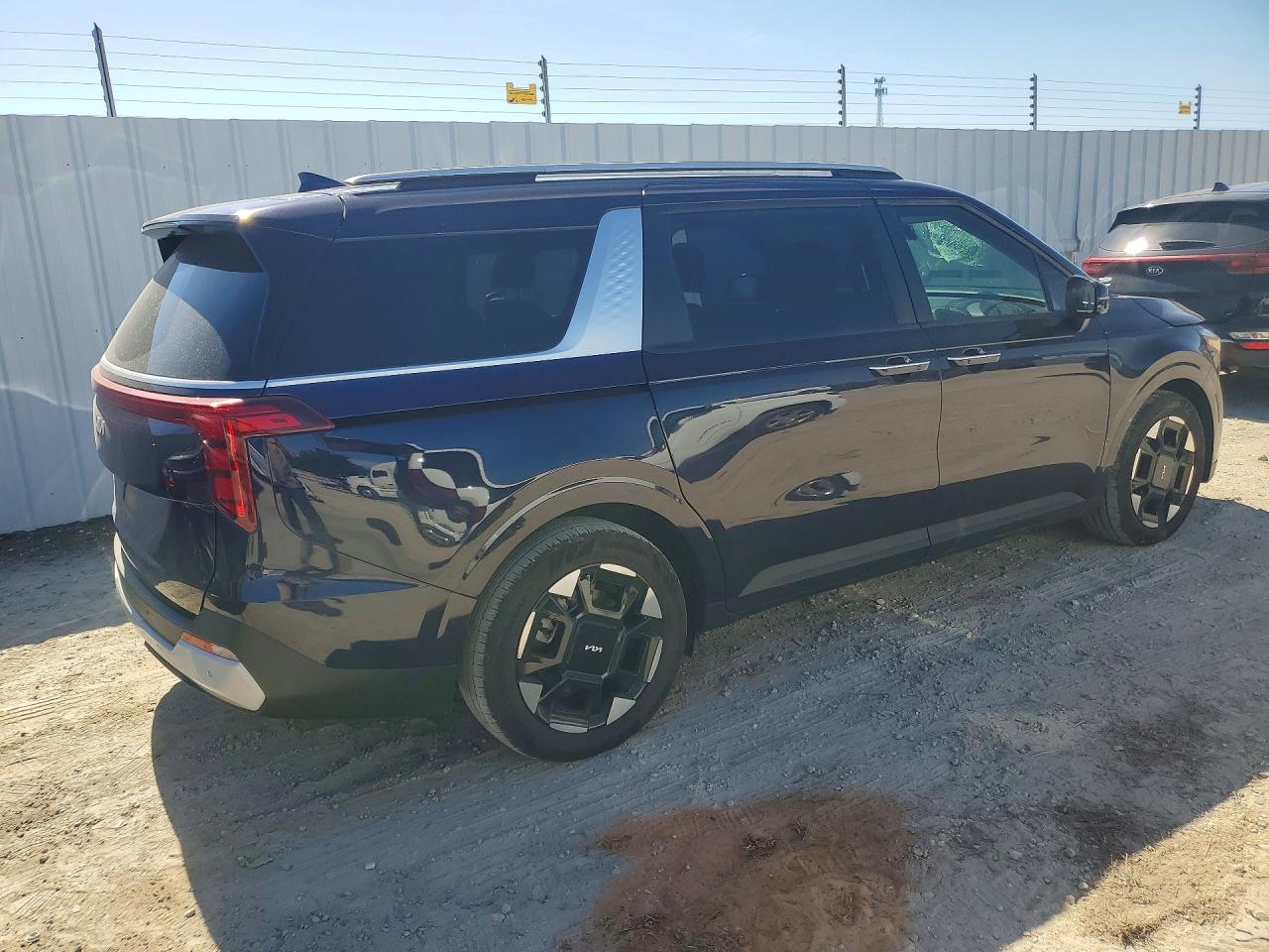 Kia Carnival Ex