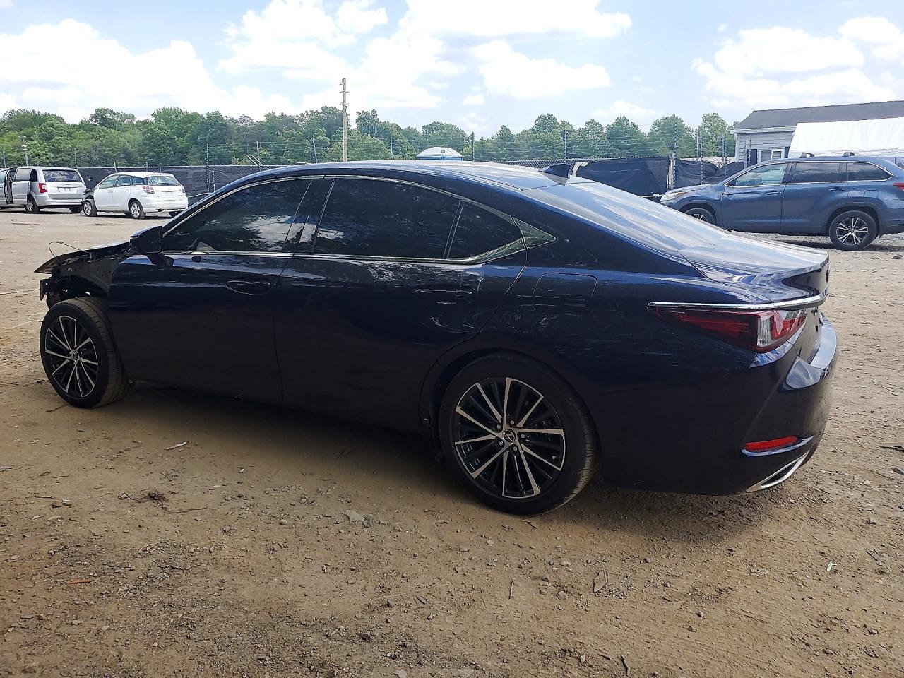 Lexus Es Base