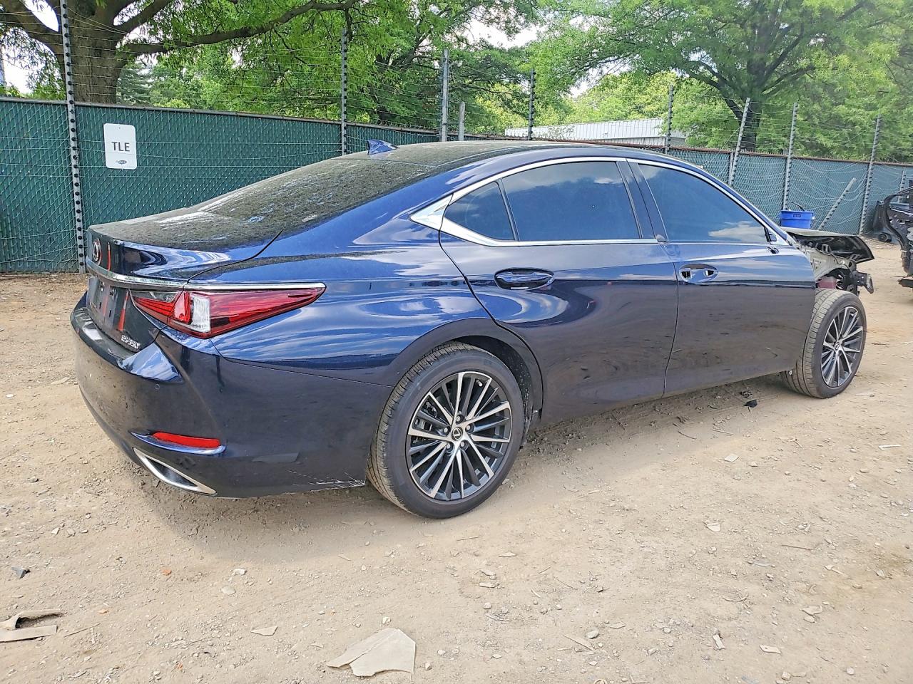 Lexus Es Base