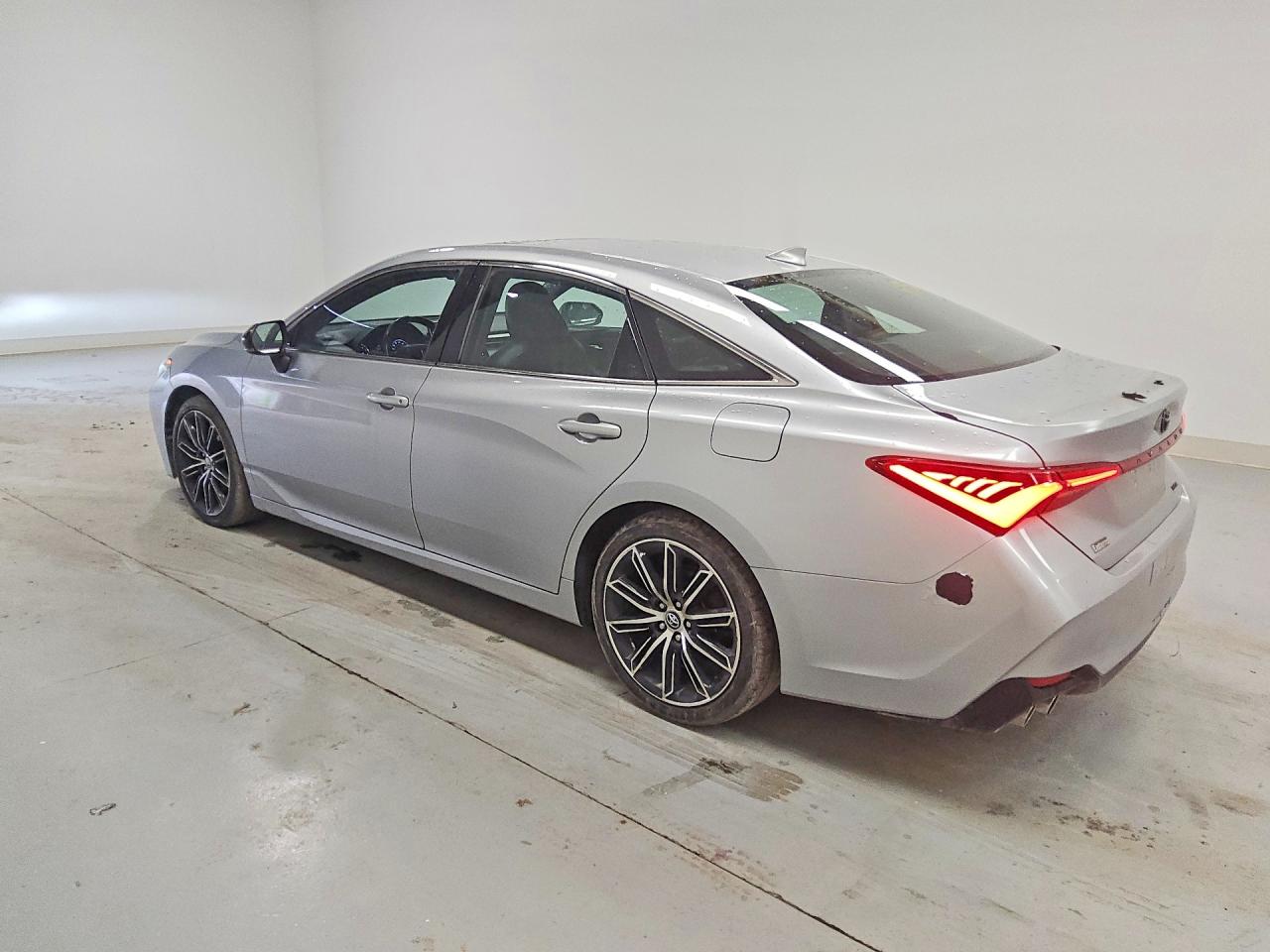 Toyota Avalon Xse
