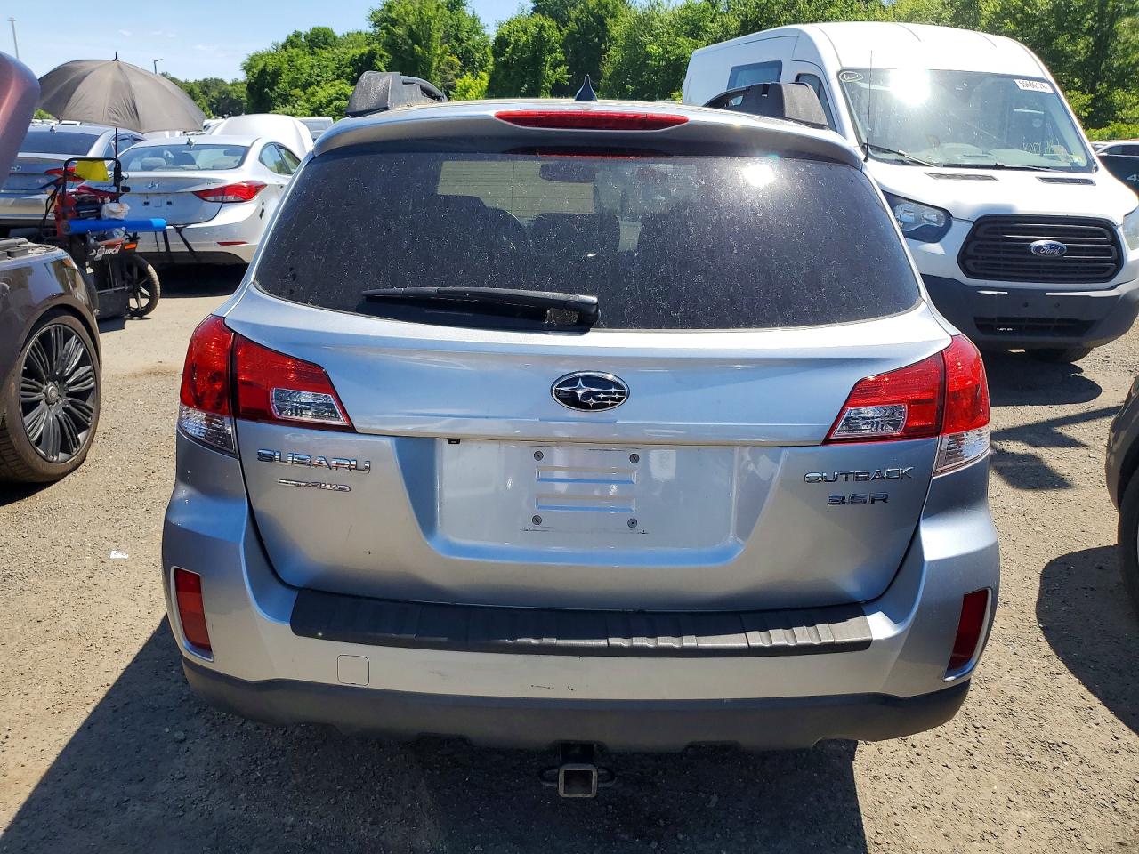 Subaru Outback 3.6r Limited