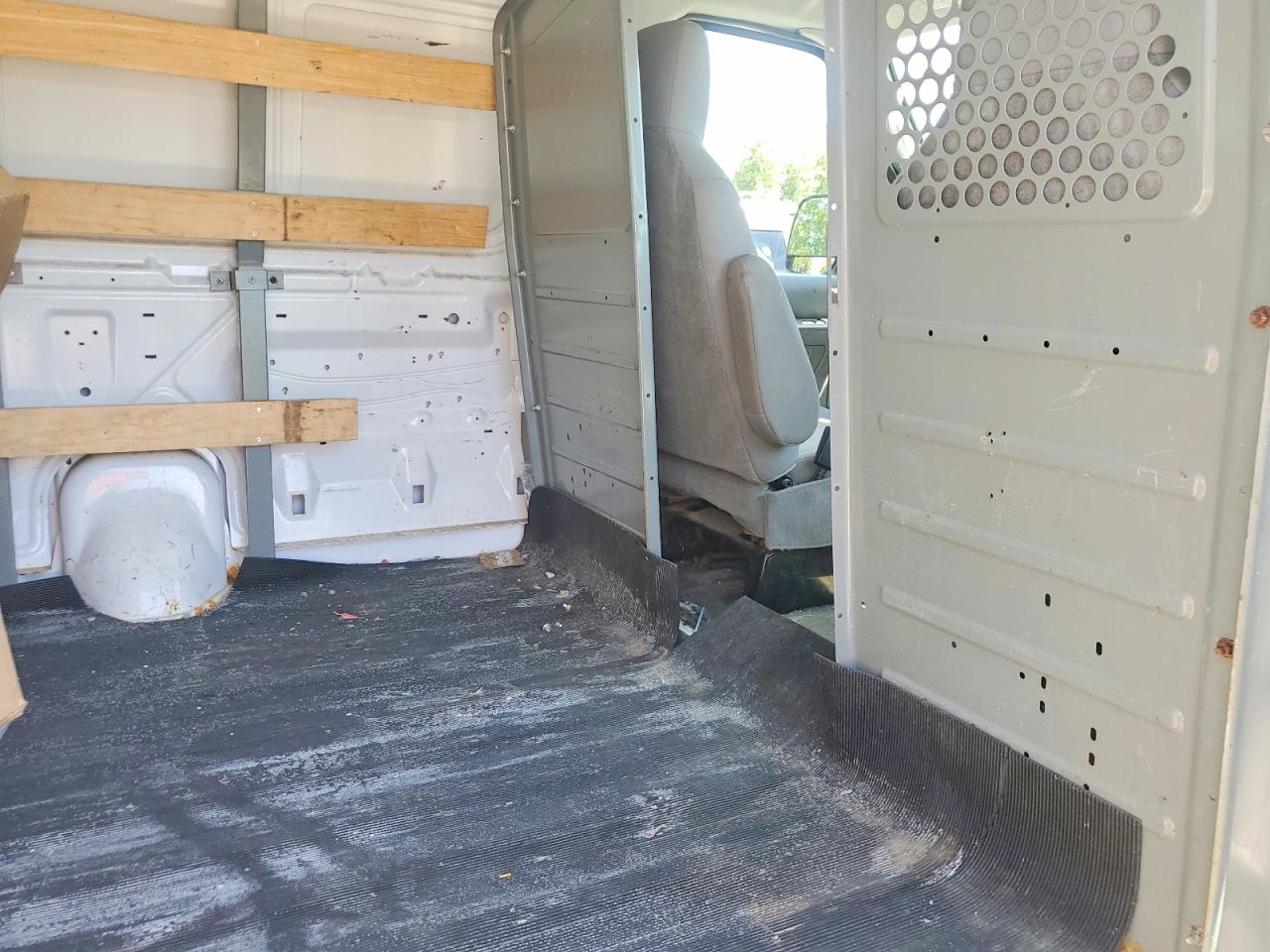 Ford Econoline E250 Van