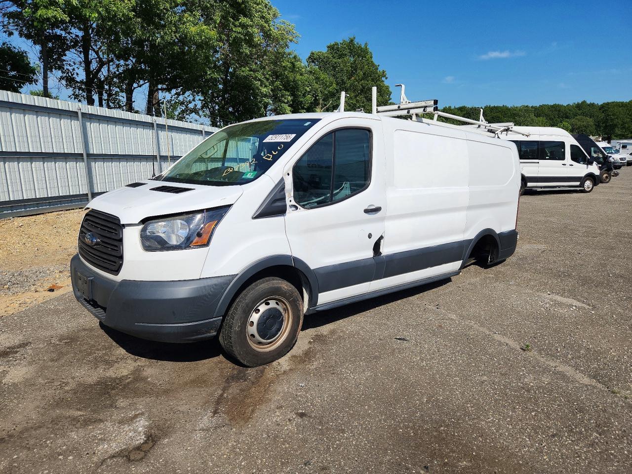 Salvage Ford Transit Image