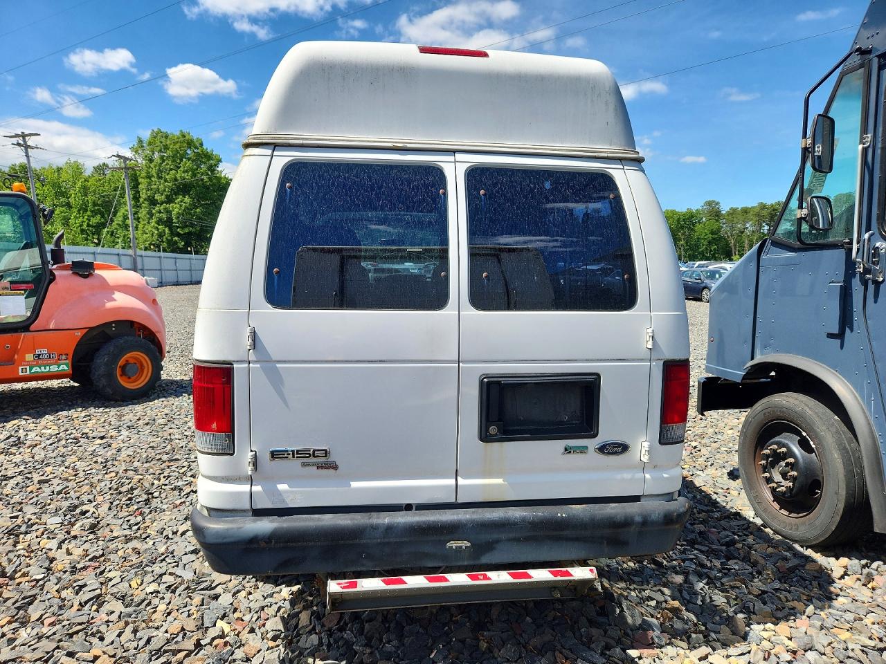 Ford Econoline E150 Van