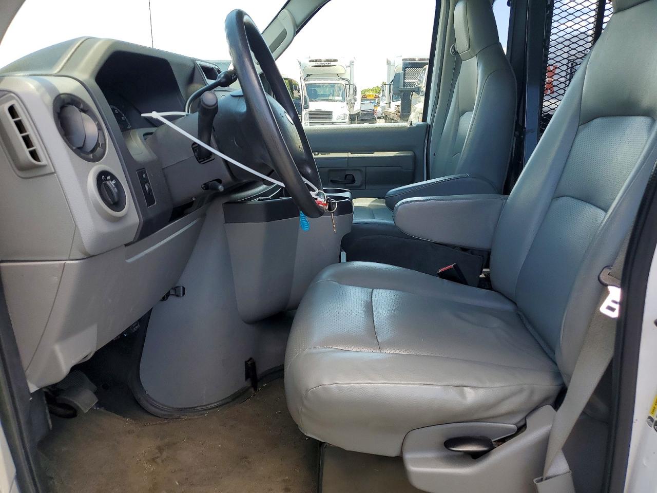 Ford Econoline E150 Van