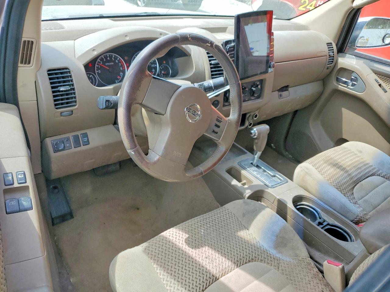 Nissan Frontier Se